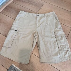 Columbia mens hiking shorts nylon lightweight 36 12 beige tan khaki camping
